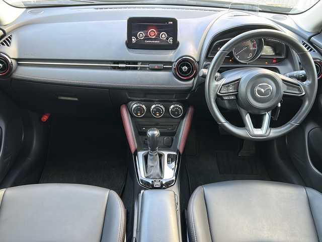 マツダ ＣＸ－３ 20S プロアクティブ 広島県 2018(平30)年 3.3万km マシーングレープレミアムM 禁煙車/スマートシティブレーキサポート/車線逸脱警報/BSM/交通標識認識/ドライバーアテンションアラート/HUD/マツダコネクト（車両到着時SD無し）/・フルセグ/CD/DVD/AUX/USB/バックカメラ/革巻きステアリング/パドルシフト/ステアリングスイッチ/オートライト/LEＤヘッドライト/フォグランプ/ハーフレザーシート/スマートキー/プッシュスタート/スペアキー/トノカバー/純正ドアバイザー/ETC