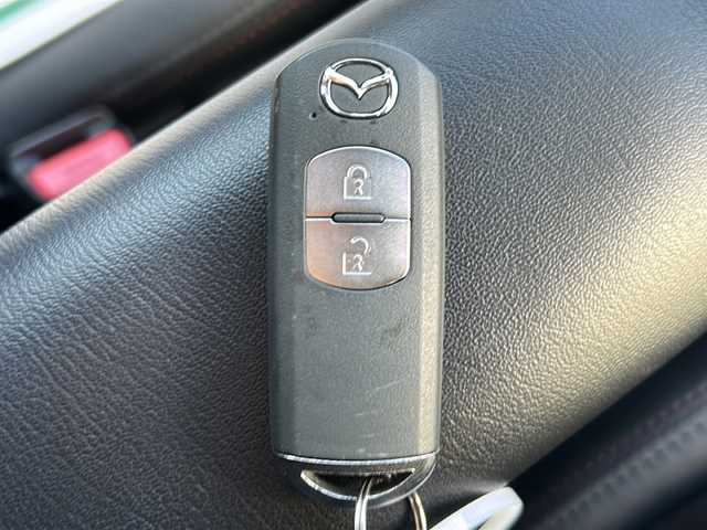 マツダ ＣＸ－３ 20S プロアクティブ 広島県 2018(平30)年 3.3万km マシーングレープレミアムM 禁煙車/スマートシティブレーキサポート/車線逸脱警報/BSM/交通標識認識/ドライバーアテンションアラート/HUD/マツダコネクト（車両到着時SD無し）/・フルセグ/CD/DVD/AUX/USB/バックカメラ/革巻きステアリング/パドルシフト/ステアリングスイッチ/オートライト/LEＤヘッドライト/フォグランプ/ハーフレザーシート/スマートキー/プッシュスタート/スペアキー/トノカバー/純正ドアバイザー/ETC