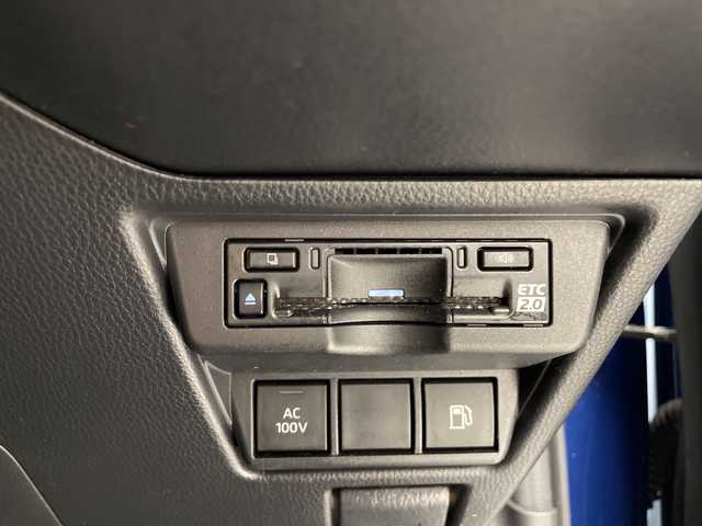 トヨタ プリウス U 愛知県 2023(令5)年 1.7万km 青 純正ディズプレイオーディオ　ナビ機能なし/レーダークルーズコントロール/シートヒーター/バックカメラ/サイドカメラ/コーナーセンサー/ETC2.0/ブラインドスポットモニター/LEDヘッドライト/ステアリングヒーター/オートマチックハイビーム/ドライブレコーダー/衝突軽減システム/フルセグ/Bluetooth/ステアリングスイッチ/スマートキー/プッシュスタート