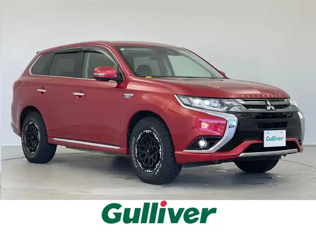 三菱 アウトランダー ＰＨＥＶ G ナビパッケージ 埼玉県 2017(平29)年 5.1万km レッドメタリック 純正メモリナビ/（フルセグ/BT/USB/CD/DVD）/ステアリングスイッチ/ステアリングヒーター/パドルシフト/ACC/パワーシート（D席）/シートヒーター（D/N席）/バックカメラ/純正フロアマット/電動リアゲート/オートライト/フォグランプ（前）/ドラレコ（前）/社外１６インチAW