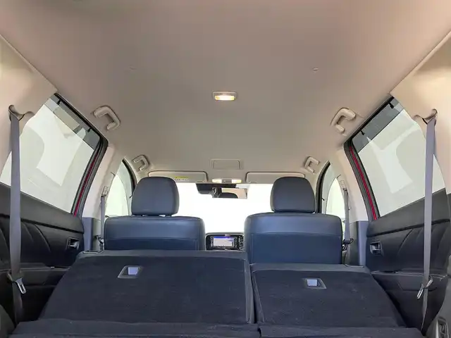 三菱 アウトランダー ＰＨＥＶ G ナビパッケージ 埼玉県 2017(平29)年 5.1万km レッドメタリック 純正メモリナビ/（フルセグ/BT/USB/CD/DVD）/ステアリングスイッチ/ステアリングヒーター/パドルシフト/ACC/パワーシート（D席）/シートヒーター（D/N席）/バックカメラ/純正フロアマット/電動リアゲート/オートライト/フォグランプ（前）/ドラレコ（前）/社外１６インチAW
