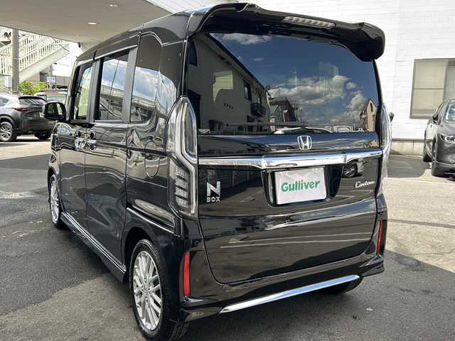ホンダ Ｎ ＢＯＸ カスタム L ターボ 京都府 2022(令4)年 2万km クリスタルブラックパール ワンオーナー /ホンダセンシング　/クルーズコントロール　/純正インターナビ/（Gathers)/フルフラットシート　/フルセグ ＴＶ　/ＵＳＢ　/ＣＤ再生　/ＤＶＤ再生/Bluetooth　/ビルトインETC　/両側パワースライド　/Wサイドエアバッグ/カーテンエアバッグ/運転席＋助手席シートヒーター/パドルシフト/LEDヘッドライト