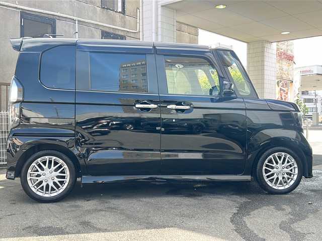 ホンダ Ｎ ＢＯＸ カスタム L ターボ 京都府 2022(令4)年 2万km クリスタルブラックパール ワンオーナー /ホンダセンシング　/クルーズコントロール　/純正インターナビ/（Gathers)/フルフラットシート　/フルセグ ＴＶ　/ＵＳＢ　/ＣＤ再生　/ＤＶＤ再生/Bluetooth　/ビルトインETC　/両側パワースライド　/Wサイドエアバッグ/カーテンエアバッグ/運転席＋助手席シートヒーター/パドルシフト/LEDヘッドライト