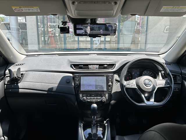 日産 エクストレイル ハイブリッド 20X 愛知県 2018(平30)年 12万km ブリリアントホワイトパール 登録時119747km/ＬＥＤヘッドライト/フォグランプ/純正１７インチアルミ/全周囲モニター/純正ナビＴＶ/ＣＤ/ＤＶＤ/Ｂｌｕ－ｒａｙ/BT　フルセグ/ドライブレコーダー/純正フロアマット/革巻ハンドル/デジタルインナーミラー/クリアランスソナー/エマージェンシーブレーキ/電動格納ミラー/ミラーウインカー/ETC/保証書/取扱説明書/スマートキー×2