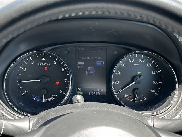 日産 エクストレイル ハイブリッド 20X 愛知県 2018(平30)年 12万km ブリリアントホワイトパール 登録時119747km/ＬＥＤヘッドライト/フォグランプ/純正１７インチアルミ/全周囲モニター/純正ナビＴＶ/ＣＤ/ＤＶＤ/Ｂｌｕ－ｒａｙ/BT　フルセグ/ドライブレコーダー/純正フロアマット/革巻ハンドル/デジタルインナーミラー/クリアランスソナー/エマージェンシーブレーキ/電動格納ミラー/ミラーウインカー/ETC/保証書/取扱説明書/スマートキー×2