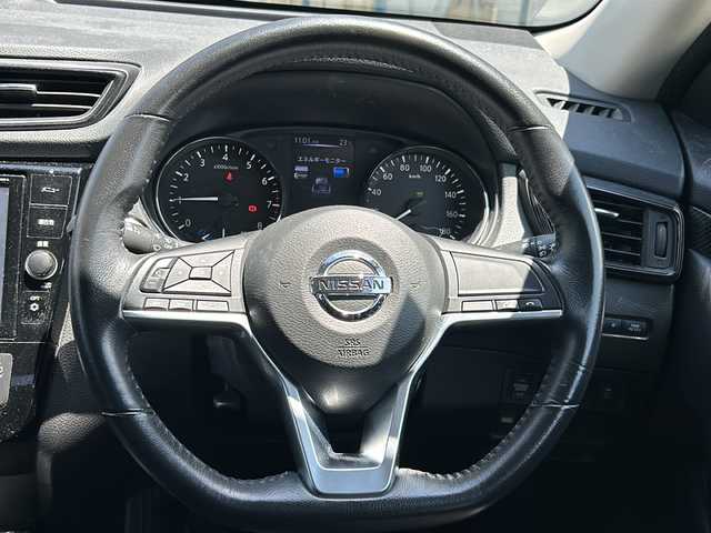 日産 エクストレイル ハイブリッド 20X 愛知県 2018(平30)年 12万km ブリリアントホワイトパール 登録時119747km/ＬＥＤヘッドライト/フォグランプ/純正１７インチアルミ/全周囲モニター/純正ナビＴＶ/ＣＤ/ＤＶＤ/Ｂｌｕ－ｒａｙ/BT　フルセグ/ドライブレコーダー/純正フロアマット/革巻ハンドル/デジタルインナーミラー/クリアランスソナー/エマージェンシーブレーキ/電動格納ミラー/ミラーウインカー/ETC/保証書/取扱説明書/スマートキー×2