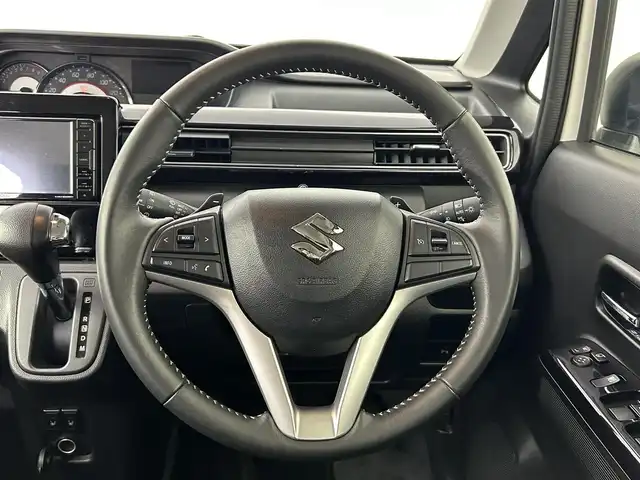 スズキ ワゴンＲ スティングレー HYBRID T 道央・札幌 2023(令5)年 1.5万km ピュアホワイトP ・4WD/・社外メモリナビ/・CD/DVD/BT/フルセグTV/・衝突被害軽減ブレーキ/・レーンキープアシスト/・クルーズコントロール/・コーナーセンサー/・アイドリングストップ/・プッシュスタート/・ステアスイッチ/・オートライト/・オートエアコン/・パドルシフト/・社外AW付冬タイヤ積込155/65R14