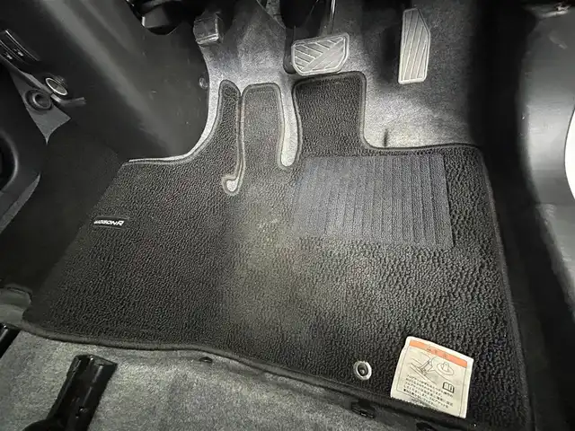 スズキ ワゴンＲ スティングレー HYBRID T 道央・札幌 2023(令5)年 1.5万km ピュアホワイトP ・4WD/・社外メモリナビ/・CD/DVD/BT/フルセグTV/・衝突被害軽減ブレーキ/・レーンキープアシスト/・クルーズコントロール/・コーナーセンサー/・アイドリングストップ/・プッシュスタート/・ステアスイッチ/・オートライト/・オートエアコン/・パドルシフト/・社外AW付冬タイヤ積込155/65R14