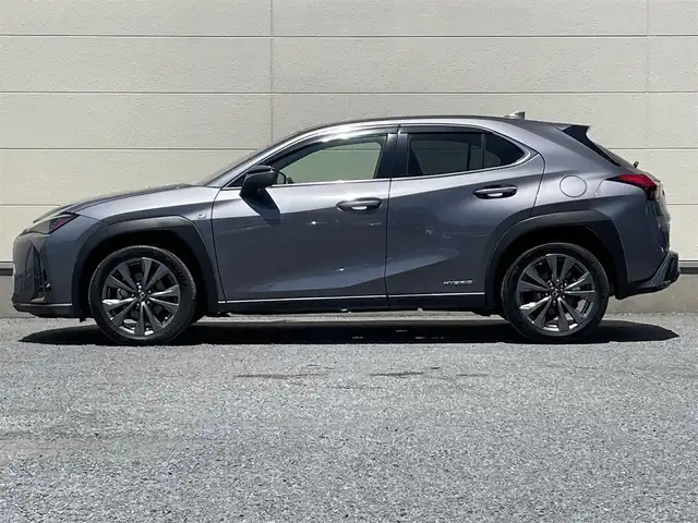 レクサス ＵＸ 250h Fスポーツ 茨城県 2019(平31)年 8.9万km マーキュリーグレーマイカ 純正10.3インチナビ/バックカメラ/レクサスセーフティ/・レーダークルーズコントロール/・プリクラッシュセーフティ/・レーンキープアシスト/・オートマチックハイビーム/カラーヘッドアップディスプレイ/LEDオートヘッドライト/アダプティブハイビーム/純正18インチAW/ステアリングスイッチ/ステアリングヒーター/前席シートヒーター/Fスポーツ専用レザーシート/前席メモリ付きパワーシート/パドルシフト/電動パーキング/ブレーキホールド