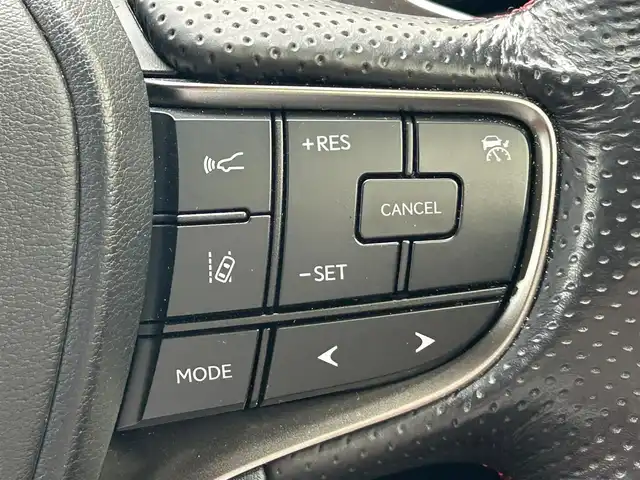 レクサス ＵＸ 250h Fスポーツ 茨城県 2019(平31)年 8.9万km マーキュリーグレーマイカ 純正10.3インチナビ/バックカメラ/レクサスセーフティ/・レーダークルーズコントロール/・プリクラッシュセーフティ/・レーンキープアシスト/・オートマチックハイビーム/カラーヘッドアップディスプレイ/LEDオートヘッドライト/アダプティブハイビーム/純正18インチAW/ステアリングスイッチ/ステアリングヒーター/前席シートヒーター/Fスポーツ専用レザーシート/前席メモリ付きパワーシート/パドルシフト/電動パーキング/ブレーキホールド