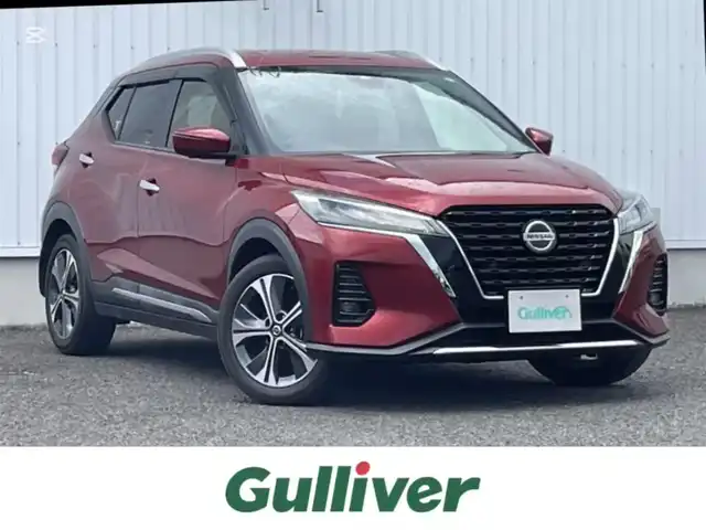 日産 キックス X ツートーンインテリアED 熊本県 2020(令2)年 4.7万km ラディアントレッド 純正ナビ/・AM/FM/CD/DVD/BT/SD/・フルセグTV（走行中視聴可能）/・全方位カメラ/デジタルインナーミラー/360°セーフティアシスト/・インテリジェント エマージェンシーブレーキ/・プロパイロット/・踏み間違い衝突防止アシスト/・車線逸脱警報/・標識検知機能/・ハイビームアシスト/・後退時衝突防止支援システム/電動パーキングブレーキ/・ブレーキホールド/本革巻ステアリング/・ステアリングスイッチ/・ハンドルヒーター/合皮シート/・前席シートヒーター/走行モード切替/・ノーマルモード/Sモード/ECOモード/EVモード/・ワンペダル/ハンドルヒーター/トノカバー/後列充電ポートアリ/クリアランスソナー