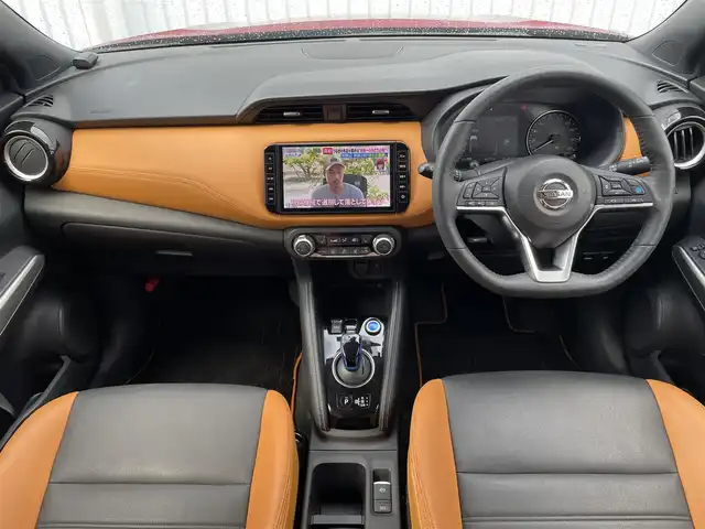 日産 キックス X ツートーンインテリアED 熊本県 2020(令2)年 4.7万km ラディアントレッド 純正ナビ/・AM/FM/CD/DVD/BT/SD/・フルセグTV（走行中視聴可能）/・全方位カメラ/デジタルインナーミラー/360°セーフティアシスト/・インテリジェント エマージェンシーブレーキ/・プロパイロット/・踏み間違い衝突防止アシスト/・車線逸脱警報/・標識検知機能/・ハイビームアシスト/・後退時衝突防止支援システム/電動パーキングブレーキ/・ブレーキホールド/本革巻ステアリング/・ステアリングスイッチ/・ハンドルヒーター/合皮シート/・前席シートヒーター/走行モード切替/・ノーマルモード/Sモード/ECOモード/EVモード/・ワンペダル/ハンドルヒーター/トノカバー/後列充電ポートアリ/クリアランスソナー