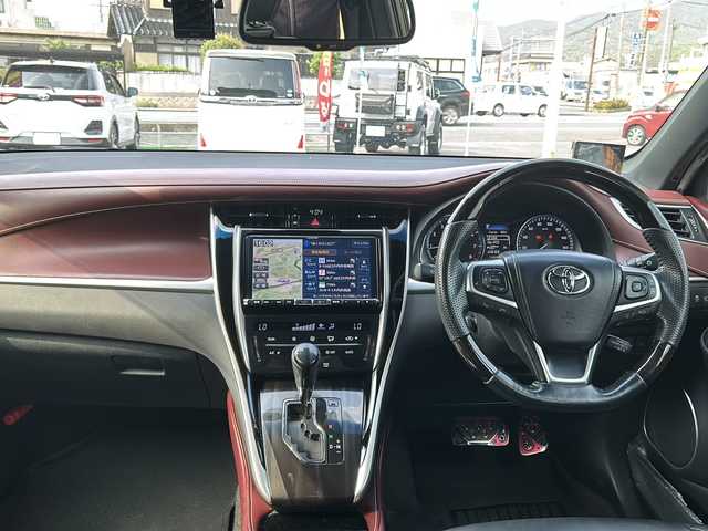 トヨタ ハリアー プレミアム 山口県 2018(平30)年 8.3万km ホワイトパールクリスタルシャイン 登録時走行距離/　【83025km】/ワンオーナー/保証書/取扱説明書/ALPINEナビ/TV/DVD/CD/Bluetooth/ALPINE後席モニター/フロントモデリスタエアロ/バックカメラ/ドライブレコーダー/パワーバックドア/ムーンルーフ/電動パーキングブレーキ/オートブレーキホールド/レーダークルーズコントロール/アイドリングストップ/D席パワーシート/LEDヘッドライト/フォグライト/オートライト/オートマチックハイビーム