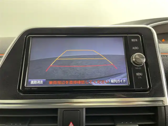 トヨタ シエンタ G 大分県 2017(平29)年 7.4万km シルバーM 純正ナビ/（フルセグ/CD/DVD/Bluetooth）/トヨタセーフティーセンス/・プリクラッシュセーフティー/・レーンアシスト/・オートハイビーム/両側パワースライドドア　/前方ドライブレコーダー/バックカメラ/前席シートヒーター/ビルトインETC/オートライト/LEDヘッドライト/オートリトラミラー/ステアリングスイッチ/スマートキー・プッシュスタート