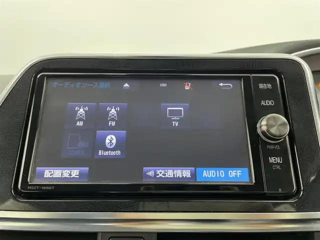 トヨタ シエンタ G 大分県 2017(平29)年 7.4万km シルバーM 純正ナビ/（フルセグ/CD/DVD/Bluetooth）/トヨタセーフティーセンス/・プリクラッシュセーフティー/・レーンアシスト/・オートハイビーム/両側パワースライドドア　/前方ドライブレコーダー/バックカメラ/前席シートヒーター/ビルトインETC/オートライト/LEDヘッドライト/オートリトラミラー/ステアリングスイッチ/スマートキー・プッシュスタート