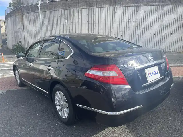 日産 ティアナ 250XL 福岡県 2012(平24)年 7.8万km サファイアブラック (株)IDOMが運営する【じしゃロン八幡西店】の自社ローン対象車両になります。こちらは現金ご利用時の価格です。自社ローンご希望の方は別途その旨お申付け下さい。/純正メモリナビ/・ワンセグTV/CD/バックカメラ/パワーシート/オットマン（N席）/純正16インチアルミホイール/純正キセノンヘッドライト/フォグランプ/純正フロアマット/クルーズコントロール/ビークルダイナミクスコントロール（VDC）/ビルトインETC/ドアバイザー/電格ミラー/スマートキー×2/取扱説明書/保証書