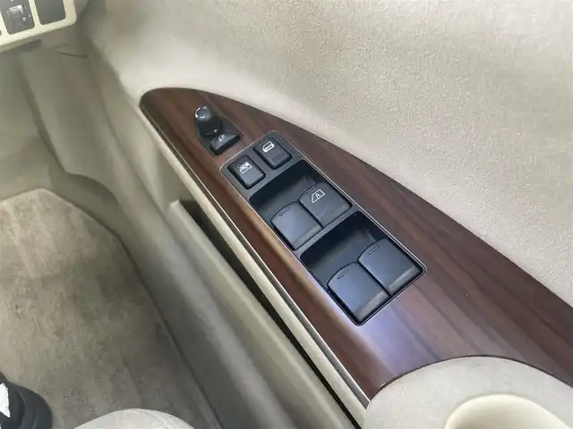 日産 ティアナ 250XL 福岡県 2012(平24)年 7.8万km サファイアブラック (株)IDOMが運営する【じしゃロン八幡西店】の自社ローン対象車両になります。こちらは現金ご利用時の価格です。自社ローンご希望の方は別途その旨お申付け下さい。/純正メモリナビ/・ワンセグTV/CD/バックカメラ/パワーシート/オットマン（N席）/純正16インチアルミホイール/純正キセノンヘッドライト/フォグランプ/純正フロアマット/クルーズコントロール/ビークルダイナミクスコントロール（VDC）/ビルトインETC/ドアバイザー/電格ミラー/スマートキー×2/取扱説明書/保証書