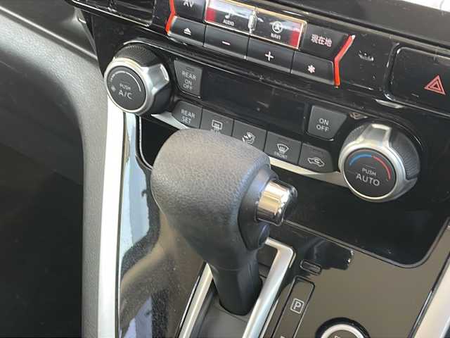 日産 セレナ ハイウェイスターVセレクションⅡ 長野県 2018(平30)年 10.2万km ダイヤモンドブラック アルパインビックＸ11型ナビフルセグＴＶ　/バックカメラ/ＥＴＣ/両側パワースライドドア/純正16インチアルミ/クルーズコントロール/保証書・取説/スペアキー