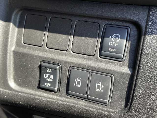 日産 セレナ ハイウェイスターVセレクションⅡ 長野県 2018(平30)年 10.2万km ダイヤモンドブラック アルパインビックＸ11型ナビフルセグＴＶ　/バックカメラ/ＥＴＣ/両側パワースライドドア/純正16インチアルミ/クルーズコントロール/保証書・取説/スペアキー