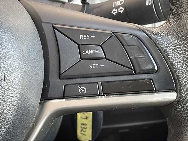 日産 セレナ ハイウェイスターVセレクションⅡ 長野県 2018(平30)年 10.2万km ダイヤモンドブラック アルパインビックＸ11型ナビフルセグＴＶ　/バックカメラ/ＥＴＣ/両側パワースライドドア/純正16インチアルミ/クルーズコントロール/保証書・取説/スペアキー