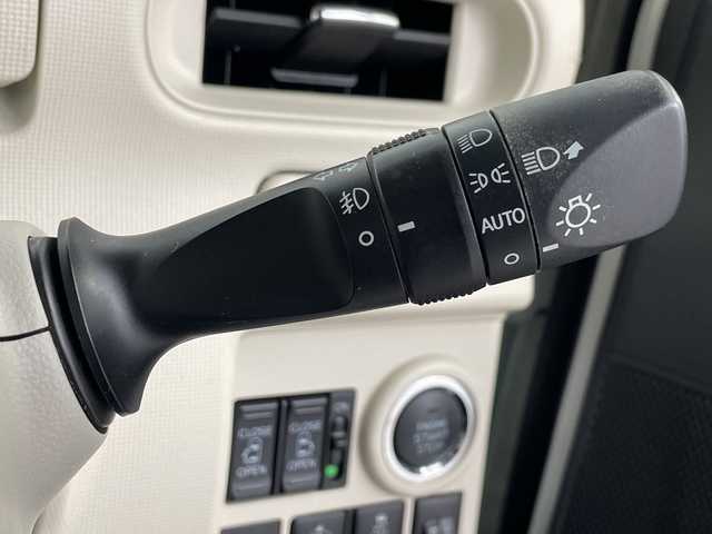 ダイハツ ムーヴ キャンバス X LTD メイクアッフ SA Ⅱ 埼玉県 2017(平29)年 3.5万km パールホワイトⅢ/ファインミントメタリック 2トーン 社外ナビ　/バックカメラ/前後ドライブレコーダー　/ＥＴＣ　/両側パワースライド　/衝突軽減ブレーキ　/アイドリングストップ　/横滑り防止措置　/ドアバイザー　/フロアマット　/プッシュスタート　/スマートキー