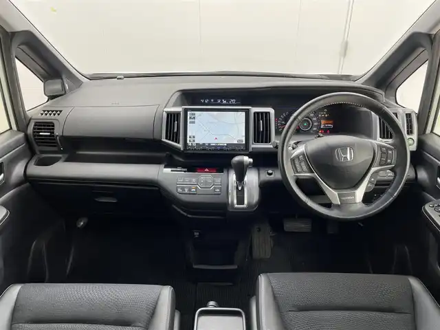 ホンダ ステップワゴン スパーダ Z クールスピリット 茨城県 2013(平25)年 2.2万km ホワイトオーキッドパール 純正9インチナビ/Bluetooth/ワンセグ/radio/CD/DVD/SD/VTR/ETC/クルーズコントロール/パドルシフト/オートライト/両側パワースライドドア/純正AW/革巻きハンドル/純正フロアマット