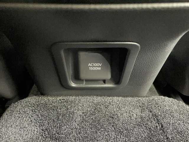 トヨタ クラウン スポーツ Z 茨城県 2024(令6)年 1万km プレシャスホワイトパール 12.3インチHDディスプレイオーディオPlus/・AppleCarplay/Bluetooth/radio/TV/モデリスタフルエアロ/全周囲カメラ/トヨタセーフティーセンス/・プリクラッシュセーフティー/・緊急時操舵支援/・LTA＋LDA/・レーダークルーズコントロール/・アダプティブハイビームアシスト/・オートマチックハイビーム/・ロードサインアシスト/・ドライバー異常時対応システム/・プロアクティブドライビングアシスト/・発進遅れ告知機能/寒冷地仕様/ガラスルーフ/BSM/ETC2.0/本革レザー/シートヒーター/ベンチレーション