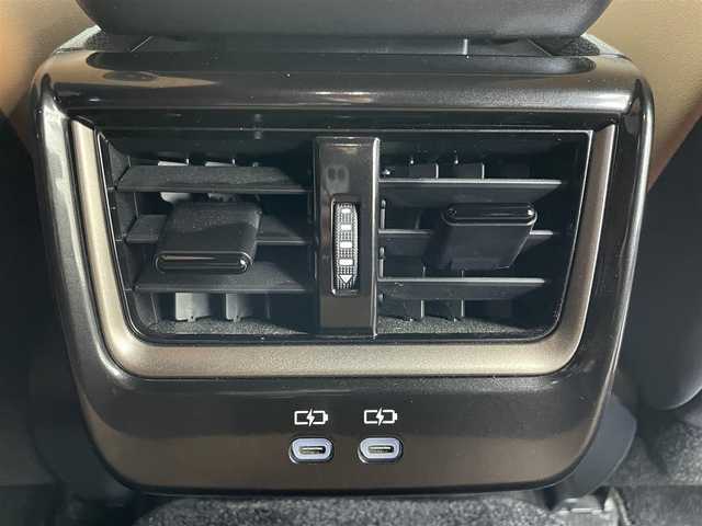 トヨタ クラウン スポーツ Z 茨城県 2024(令6)年 1万km プレシャスホワイトパール 12.3インチHDディスプレイオーディオPlus/・AppleCarplay/Bluetooth/radio/TV/モデリスタフルエアロ/全周囲カメラ/トヨタセーフティーセンス/・プリクラッシュセーフティー/・緊急時操舵支援/・LTA＋LDA/・レーダークルーズコントロール/・アダプティブハイビームアシスト/・オートマチックハイビーム/・ロードサインアシスト/・ドライバー異常時対応システム/・プロアクティブドライビングアシスト/・発進遅れ告知機能/寒冷地仕様/ガラスルーフ/BSM/ETC2.0/本革レザー/シートヒーター/ベンチレーション