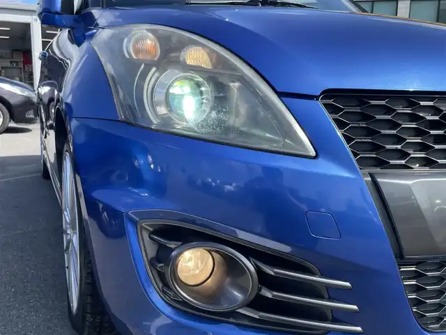 スズキ スイフト スポーツ 愛媛県 2012(平24)年 5.7万km ブーストブルーパールメタリック 6速MT/SDナビ（Bluetooth/フルセグTV/DVD再生）/バックカメラ/ETC/クルーズコントロール/純正フロアマット/USB入力端子/純正ドアバイザー/トノカバー/純正アルミホイール/スペアキー