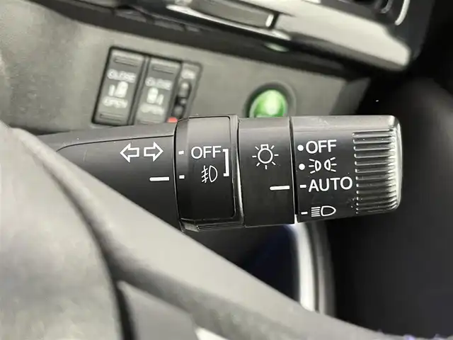 ホンダ ステップワゴン eHEVモデューロX ホンダS 千葉県 2020(令2)年 5.8万km プラチナホワイトパール 禁煙車/ホンダセンシング /・衝突軽減ブレーキ〈CMBS〉/・誤発進抑制機能/・歩行者事故低減ステアリング/・路外逸脱抑制機能/・渋滞追従機能付ACC〈アダプティブ・クルーズ・コントロール〉/・LKAS〈車線維持支援システム〉/・先行車発進お知らせ機能/・標識認識機能/純正10インチメモリナビ/純正フリップダウンモニター/両側パワースライドドア/ETC2.0/プッシュスタート＆スマートキー/ステアリングスイッチ/革巻きステアリング/前席シートヒーター/電動格納ミラー/電子パーキング/オートホールド /後席サンシェード/LEDヘッドライト/フォグライト/純正16インチアルミホイール