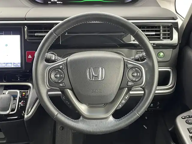 ホンダ ステップワゴン eHEVモデューロX ホンダS 千葉県 2020(令2)年 5.8万km プラチナホワイトパール 禁煙車/ホンダセンシング /・衝突軽減ブレーキ〈CMBS〉/・誤発進抑制機能/・歩行者事故低減ステアリング/・路外逸脱抑制機能/・渋滞追従機能付ACC〈アダプティブ・クルーズ・コントロール〉/・LKAS〈車線維持支援システム〉/・先行車発進お知らせ機能/・標識認識機能/純正10インチメモリナビ/純正フリップダウンモニター/両側パワースライドドア/ETC2.0/プッシュスタート＆スマートキー/ステアリングスイッチ/革巻きステアリング/前席シートヒーター/電動格納ミラー/電子パーキング/オートホールド /後席サンシェード/LEDヘッドライト/フォグライト/純正16インチアルミホイール