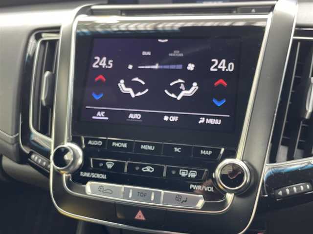 トヨタ クラウン ハイブリッド RS 愛知県 2019(平31)年 2.6万km パール ナビゲーション　/フルセグテレビ　/ＣＤ＆ＤＶＤ　/ブルートゥース　/ＵＳＢ接続　/全方位カメラ　/サンルーフ　/衝突軽減ブレーキ　/車線逸脱警報　/ブラインドスポットモニタ　/アダプティブクルーズ　/ドライブレコーダー/革シート/ヘッドアップディスプレイ/保証書/取扱説明書/整備手帳
