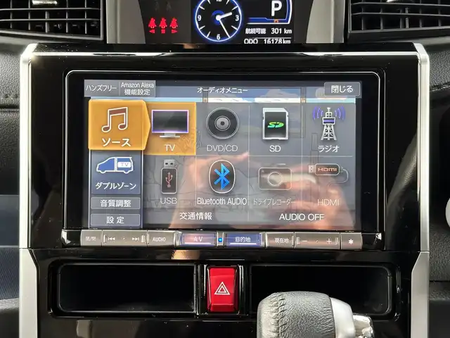 ダイハツ トール カスタムG ターボ 宮城県 2023(令5)年 1.7万km ブラックマイカメタリック/パールホワイトⅢ 2トーン コンフォータブルパック/・シートヒーター（運転席/助手席）/・シートバックテーブル（運転席/助手席）/＝＝＝/ワンオーナー/スマートアシスト/・衝突警報機能/・衝突回避支援ブレーキ機能/・ブレーキ制御付誤発進抑制機能/・先行車発進お知らせ機能/・アダプティブドライビングビーム/・アダプティブクルーズコントロール/・ふらつき警報/・サイドビューランプ/・コーナーセンサー/・路側逸脱警報/・標識認識機能/純正フリップダウンモニター/純正9インチナビ（NMZL-Y73D）/・CD/DVD/・Bluetooth/・フルセグTV/バックカメラ/ビルトインETC2.0/ウェルカムパワースライドドア（両側）/シートヒーター/革巻きステアリング/ステアリングスイッチ/LEDヘッドランプ/フォグランプ/オートライト/電動パーキングブレーキ/ブレーキホールド/スマートキー＆プッシュスタート/スペアキー/電動格納ミラー/純正リヤスポイラー（モデリスタセレクション）/純正コンソールBOX/純正クリーンポケット/純正15インチAW/純正ドアバイザー/純正フロアマット/Wエアバッグ