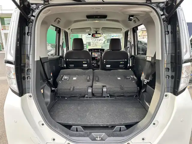 ダイハツ トール カスタムG ターボ 宮城県 2023(令5)年 1.7万km ブラックマイカメタリック/パールホワイトⅢ 2トーン コンフォータブルパック/・シートヒーター（運転席/助手席）/・シートバックテーブル（運転席/助手席）/＝＝＝/ワンオーナー/スマートアシスト/・衝突警報機能/・衝突回避支援ブレーキ機能/・ブレーキ制御付誤発進抑制機能/・先行車発進お知らせ機能/・アダプティブドライビングビーム/・アダプティブクルーズコントロール/・ふらつき警報/・サイドビューランプ/・コーナーセンサー/・路側逸脱警報/・標識認識機能/純正フリップダウンモニター/純正9インチナビ（NMZL-Y73D）/・CD/DVD/・Bluetooth/・フルセグTV/バックカメラ/ビルトインETC2.0/ウェルカムパワースライドドア（両側）/シートヒーター/革巻きステアリング/ステアリングスイッチ/LEDヘッドランプ/フォグランプ/オートライト/電動パーキングブレーキ/ブレーキホールド/スマートキー＆プッシュスタート/スペアキー/電動格納ミラー/純正リヤスポイラー（モデリスタセレクション）/純正コンソールBOX/純正クリーンポケット/純正15インチAW/純正ドアバイザー/純正フロアマット/Wエアバッグ