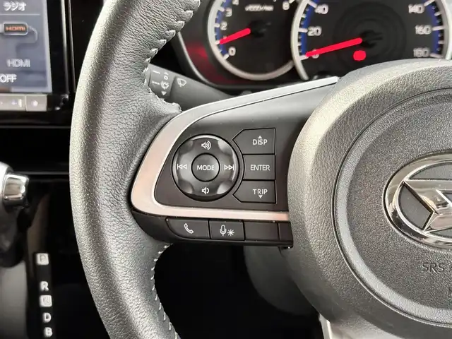 ダイハツ トール カスタムG ターボ 宮城県 2023(令5)年 1.7万km ブラックマイカメタリック/パールホワイトⅢ 2トーン コンフォータブルパック/・シートヒーター（運転席/助手席）/・シートバックテーブル（運転席/助手席）/＝＝＝/ワンオーナー/スマートアシスト/・衝突警報機能/・衝突回避支援ブレーキ機能/・ブレーキ制御付誤発進抑制機能/・先行車発進お知らせ機能/・アダプティブドライビングビーム/・アダプティブクルーズコントロール/・ふらつき警報/・サイドビューランプ/・コーナーセンサー/・路側逸脱警報/・標識認識機能/純正フリップダウンモニター/純正9インチナビ（NMZL-Y73D）/・CD/DVD/・Bluetooth/・フルセグTV/バックカメラ/ビルトインETC2.0/ウェルカムパワースライドドア（両側）/シートヒーター/革巻きステアリング/ステアリングスイッチ/LEDヘッドランプ/フォグランプ/オートライト/電動パーキングブレーキ/ブレーキホールド/スマートキー＆プッシュスタート/スペアキー/電動格納ミラー/純正リヤスポイラー（モデリスタセレクション）/純正コンソールBOX/純正クリーンポケット/純正15インチAW/純正ドアバイザー/純正フロアマット/Wエアバッグ