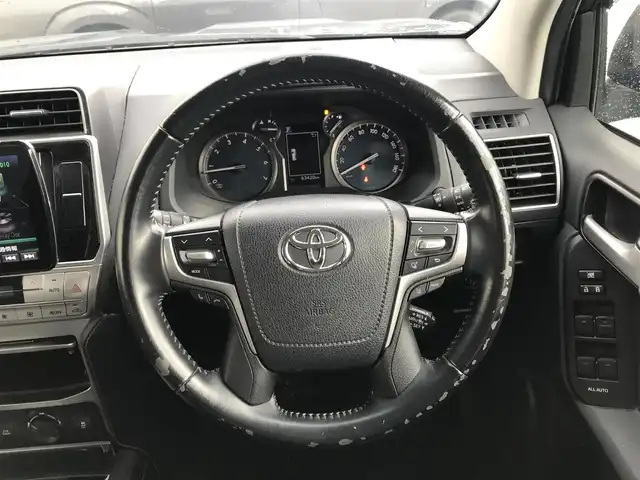 トヨタ ランドクルーザー プラド TX Lパッケージ 富山県 2019(平31)年 6.4万km ブラック 4WD/サンルーフ/社外ナビ/フルセグTV/Bluetooth/ドライブレコーダー/プリクラッシュセーフティ/コーナーセンサー/レーンキープアシスト/レザーシート/パワーシート/シートヒーター／エアシート/プッシュスタート/スマートキー/LEDヘッドライト/オートライト/ETC