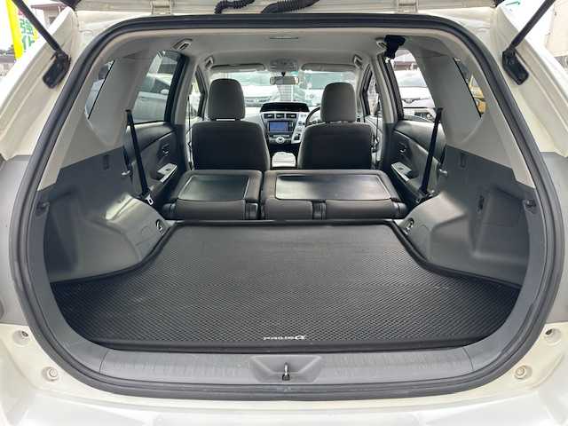 トヨタ プリウス α S 茨城県 2014(平26)年 9.9万km ホワイトパールクリスタルシャイン 純正SDナビ(NSZT-W62G)/　【フルセグ/Bluetooth/CD/DVD/SD】/バックカメラ/ビルトインETC/オートライト/フォグライト/ヘッドライトレベライザー/ステアリングスイッチ/電動格納ミラー/取扱説明書/新車時保証書