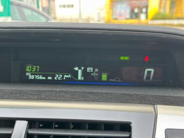 トヨタ プリウス α S 茨城県 2014(平26)年 9.9万km ホワイトパールクリスタルシャイン 純正SDナビ(NSZT-W62G)/　【フルセグ/Bluetooth/CD/DVD/SD】/バックカメラ/ビルトインETC/オートライト/フォグライト/ヘッドライトレベライザー/ステアリングスイッチ/電動格納ミラー/取扱説明書/新車時保証書