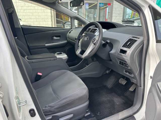 トヨタ プリウス α S 茨城県 2014(平26)年 9.9万km ホワイトパールクリスタルシャイン 純正SDナビ(NSZT-W62G)/　【フルセグ/Bluetooth/CD/DVD/SD】/バックカメラ/ビルトインETC/オートライト/フォグライト/ヘッドライトレベライザー/ステアリングスイッチ/電動格納ミラー/取扱説明書/新車時保証書