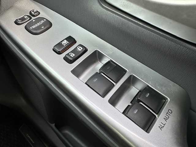 トヨタ プリウス α S 茨城県 2014(平26)年 9.9万km ホワイトパールクリスタルシャイン 純正SDナビ(NSZT-W62G)/　【フルセグ/Bluetooth/CD/DVD/SD】/バックカメラ/ビルトインETC/オートライト/フォグライト/ヘッドライトレベライザー/ステアリングスイッチ/電動格納ミラー/取扱説明書/新車時保証書