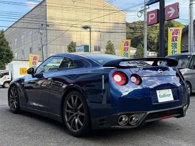 日産 ＧＴ－Ｒ ピュアエディション 長崎県 2013(平25)年 5万km オーロラフレアブルーパール 登録時49705km/純正ナビ/・TV/・Bluetoothaudio/・DVD/バックカメラ/ビルトインETC/クルーズコントロール/パドルシフト/ドライブレコーダー/ブレンボキャリパー/4WD/電動格納ミラー
