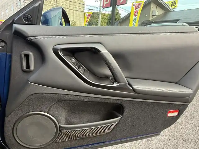 日産 ＧＴ－Ｒ ピュアエディション 長崎県 2013(平25)年 5万km オーロラフレアブルーパール 登録時49705km/純正ナビ/・TV/・Bluetoothaudio/・DVD/バックカメラ/ビルトインETC/クルーズコントロール/パドルシフト/ドライブレコーダー/ブレンボキャリパー/4WD/電動格納ミラー