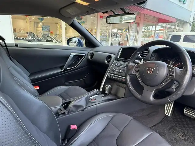 日産 ＧＴ－Ｒ ピュアエディション 長崎県 2013(平25)年 5万km オーロラフレアブルーパール 登録時49705km/純正ナビ/・TV/・Bluetoothaudio/・DVD/バックカメラ/ビルトインETC/クルーズコントロール/パドルシフト/ドライブレコーダー/ブレンボキャリパー/4WD/電動格納ミラー