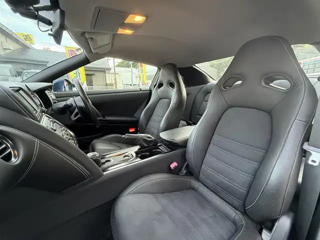 日産 ＧＴ－Ｒ ピュアエディション 長崎県 2013(平25)年 5万km オーロラフレアブルーパール 登録時49705km/純正ナビ/・TV/・Bluetoothaudio/・DVD/バックカメラ/ビルトインETC/クルーズコントロール/パドルシフト/ドライブレコーダー/ブレンボキャリパー/4WD/電動格納ミラー