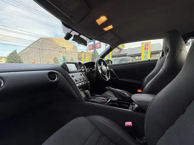 日産 ＧＴ－Ｒ ピュアエディション 長崎県 2013(平25)年 5万km オーロラフレアブルーパール 登録時49705km/純正ナビ/・TV/・Bluetoothaudio/・DVD/バックカメラ/ビルトインETC/クルーズコントロール/パドルシフト/ドライブレコーダー/ブレンボキャリパー/4WD/電動格納ミラー