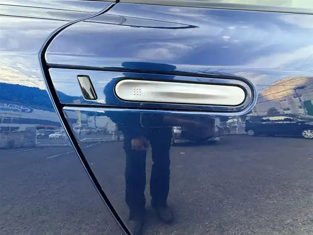 日産 ＧＴ－Ｒ ピュアエディション 長崎県 2013(平25)年 5万km オーロラフレアブルーパール 登録時49705km/純正ナビ/・TV/・Bluetoothaudio/・DVD/バックカメラ/ビルトインETC/クルーズコントロール/パドルシフト/ドライブレコーダー/ブレンボキャリパー/4WD/電動格納ミラー