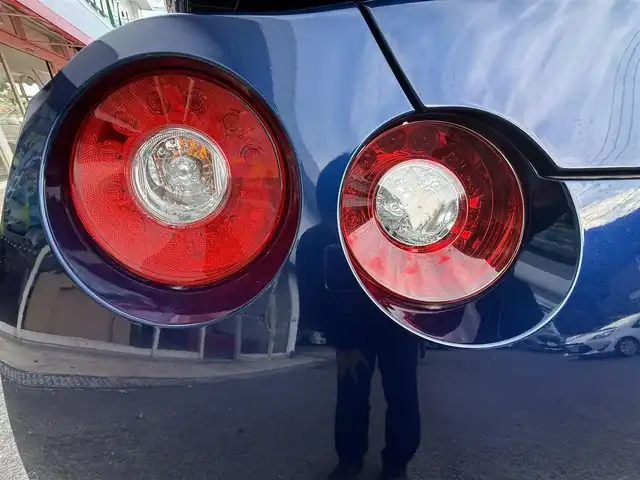 日産 ＧＴ－Ｒ ピュアエディション 長崎県 2013(平25)年 5万km オーロラフレアブルーパール 登録時49705km/純正ナビ/・TV/・Bluetoothaudio/・DVD/バックカメラ/ビルトインETC/クルーズコントロール/パドルシフト/ドライブレコーダー/ブレンボキャリパー/4WD/電動格納ミラー