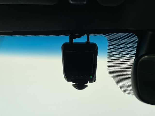 トヨタ クラウン RS 愛知県 2019(平31)年 2.6万km ホワイトパールクリスタルシャイン トヨタセーフティセンス/純正8型ナビ/レーダークルーズコントロール/バックカメラ/パワーシート/コーナーセンサー/純正アルミホイール/ETC/LEDヘッドライト/パドルシフト/オートマチックハイビーム/ドライブレコーダー/衝突軽減システム/フルセグ/CD DVD/Bluetooth/ステアリングスイッチ/スマートキー/プッシュスタート