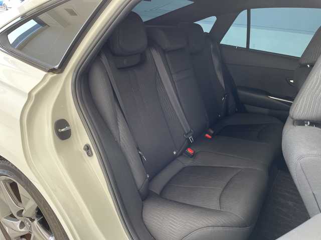 トヨタ クラウン RS 愛知県 2019(平31)年 2.6万km ホワイトパールクリスタルシャイン トヨタセーフティセンス/純正8型ナビ/レーダークルーズコントロール/バックカメラ/パワーシート/コーナーセンサー/純正アルミホイール/ETC/LEDヘッドライト/パドルシフト/オートマチックハイビーム/ドライブレコーダー/衝突軽減システム/フルセグ/CD DVD/Bluetooth/ステアリングスイッチ/スマートキー/プッシュスタート