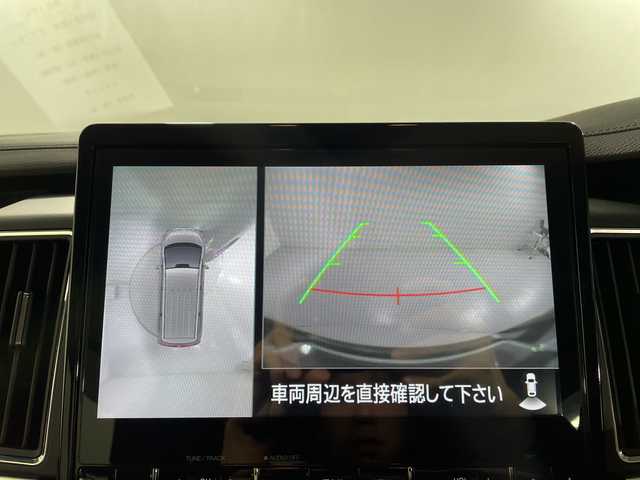 三菱 デリカＤ：５ ジャスパー 佐賀県 2023(令5)年 1万km グラファイトグレーメタリック/ブラックマイカ ・純正１０．１型ナビ　/・全方位カメラ　/・ドラレコ　/・ＥＴＣ　/・フルセグTV/・クルコン/・ブラインドスポットモニター　/・レーンキープ　/・コーナーセンサー　/・横滑り防止　/・衝突軽減　/・アイドリングストップ　/・両側パワスラ　/・パワーバックドア/・パワーシート　/・ハーフレザー/・シートヒーター/・パドルシフト/・電動パーキングブレーキ/・ブレーキホールド/・社外フロアマット/・純正18インチアルミ/・電格ミラー